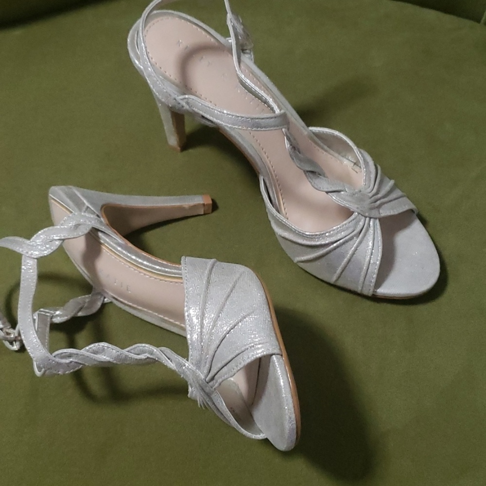 Champaign sparkly heels